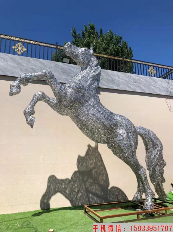 不锈钢花片镂空马雕塑 可以亮光的马雕塑5